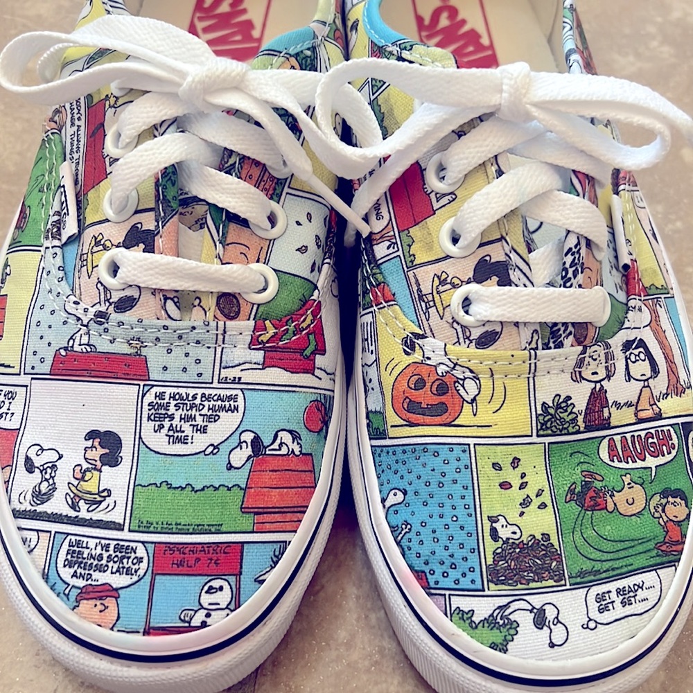 Peanuts Charlie Brown vans 7.5 women